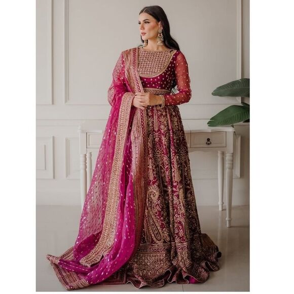 BATIK STUDIO AUTHENTIC PAKISTANI DESIGNER BRIDAL DRESS - Picture 2 of 16